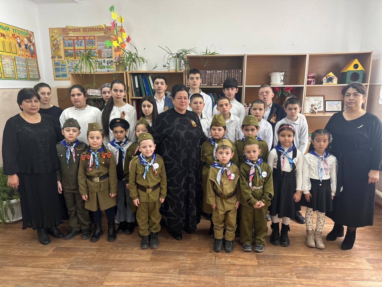 Торжественная линейка ко Дню вывода войск из Афганистана.
